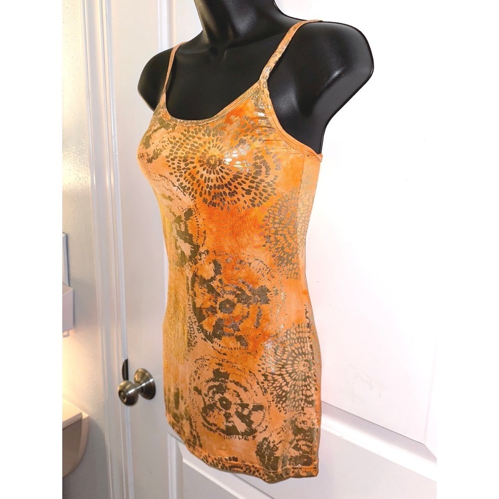 BKE Orange and gold shimmery tie dye tank top - Picture 4 of 6